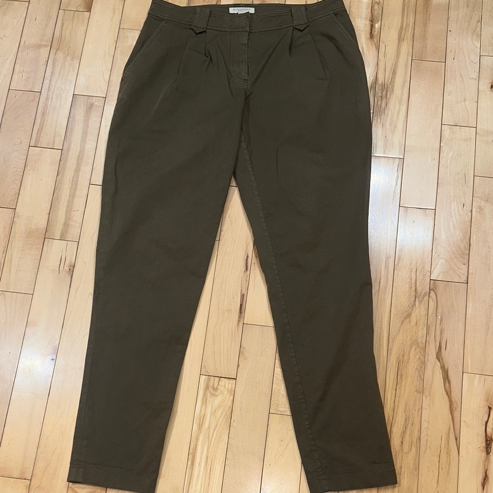 NWOT Burberry Dark Olive Chinos